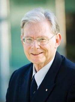 Mark L. Wahlqvist  教授